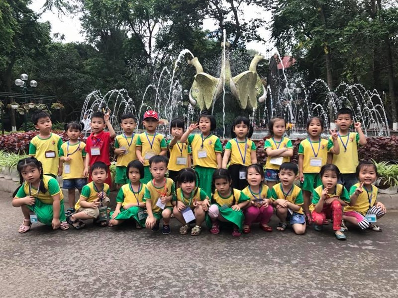 Hoạt động tham quan dã ngoại tại công viên Thủ Lệ - rạp xiếc Trung Ương của các bé trường mầm non Long Biên